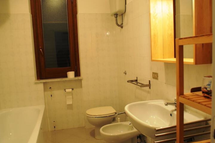 Room 34 of 56