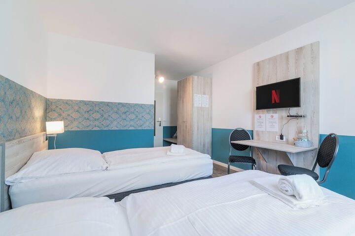 Room 14 of 35