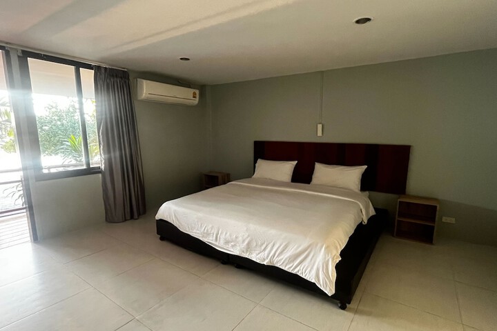 Room 14 of 53