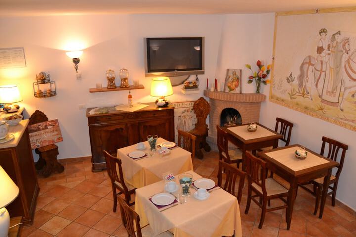 Breakfast area