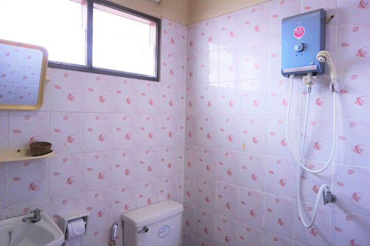 Room 47 of 68