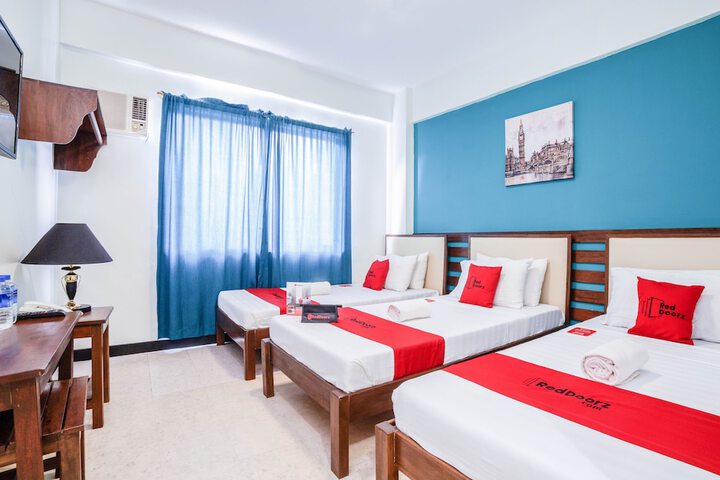 Room 4 of 35