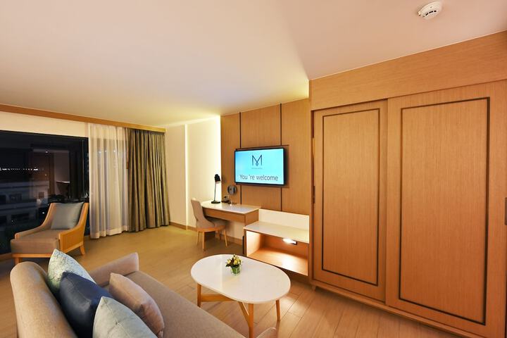 Room 63 of 165