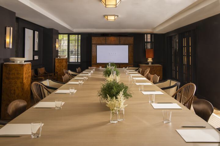 Meeting facility