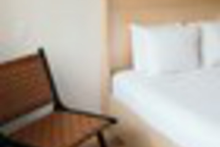 Room 65 of 510
