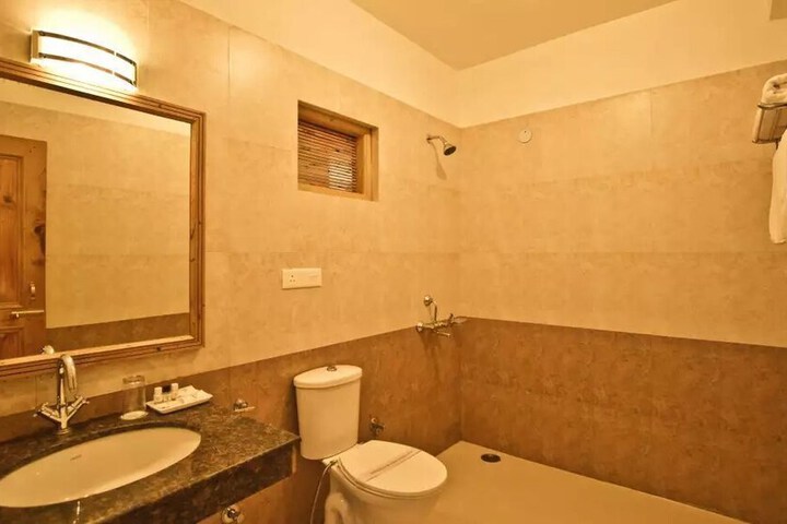 Room 20 of 44