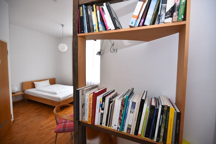 Room 14 of 28