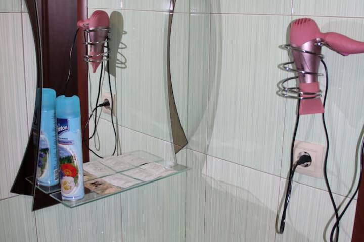 Room 46 of 65