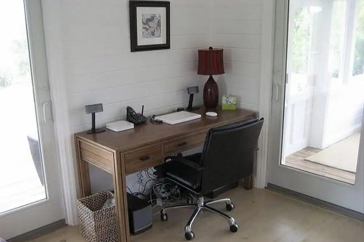 Room 2 of 18