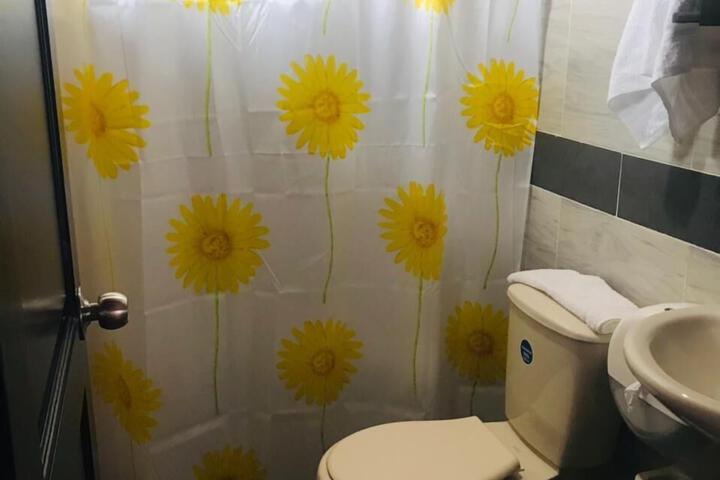 Room 5 of 84