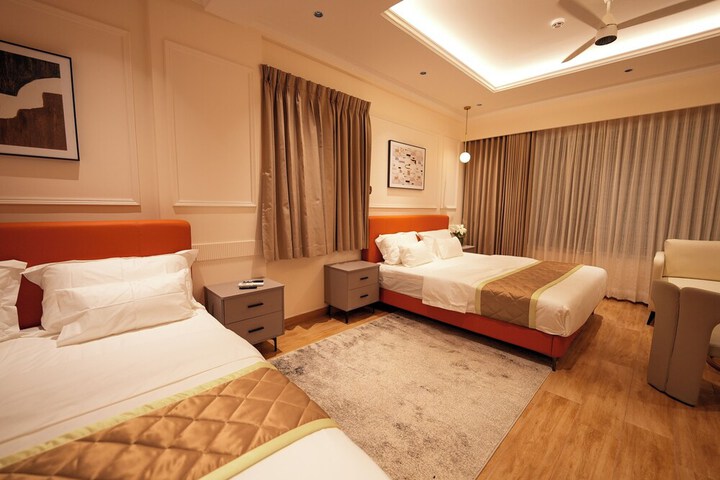 Room 17 of 49