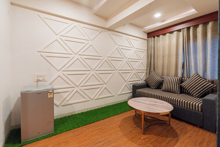 Room 34 of 62