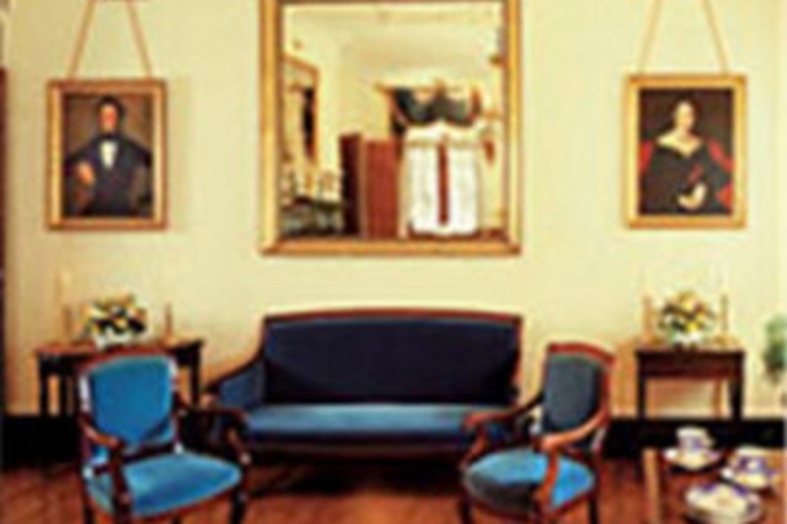 Room 3 of 3