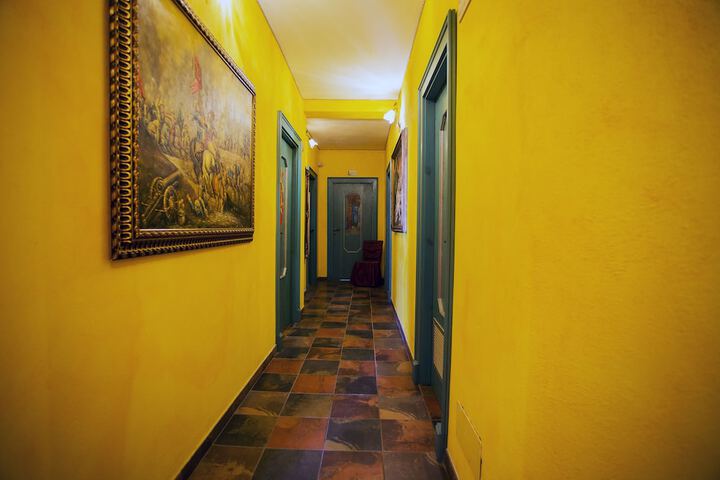 Ballroom/Hall 26 of 34