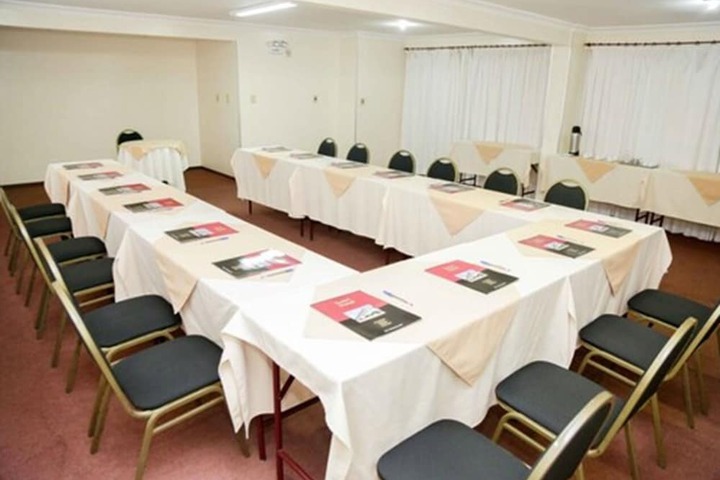Business Center 64 of 67