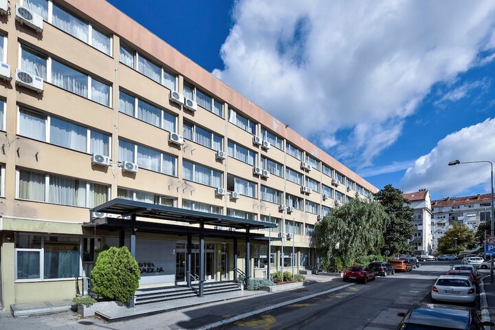 Hotel 63 of 64
