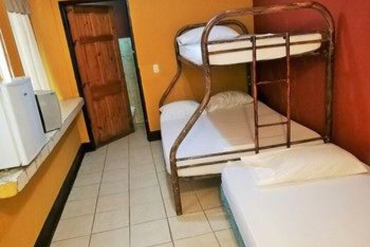 Room 21 of 71