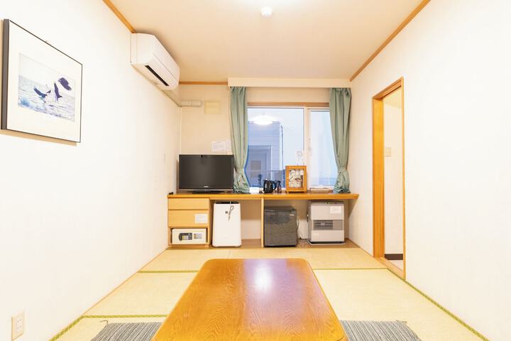 Room 28 of 62