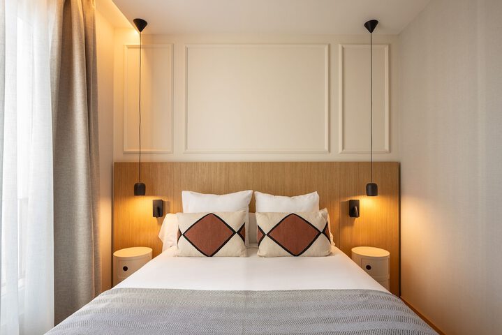 Room 15 of 43