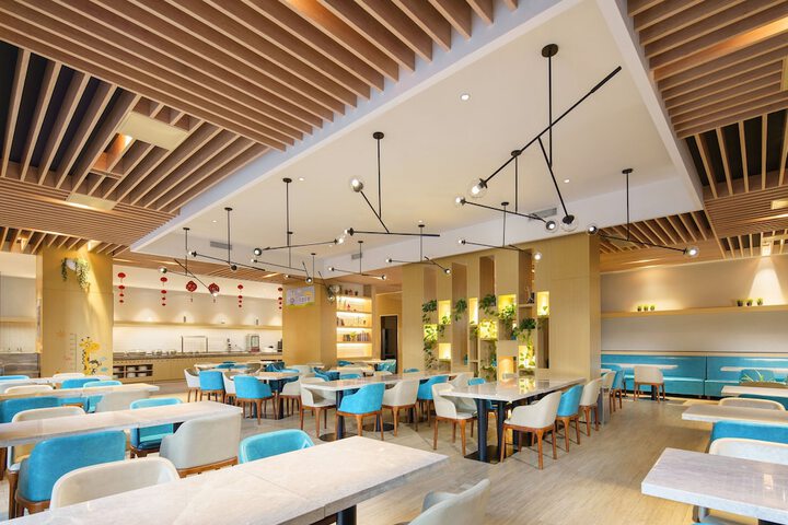 Dining Photos