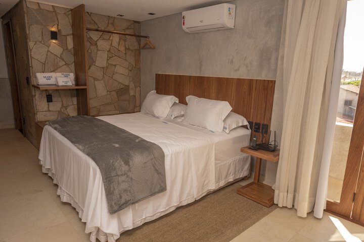 Room 2 of 27