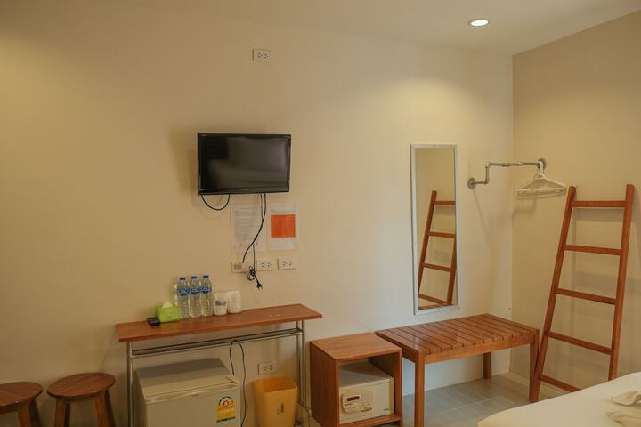 Room 21 of 36
