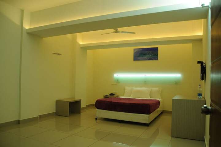 Room 12 of 29