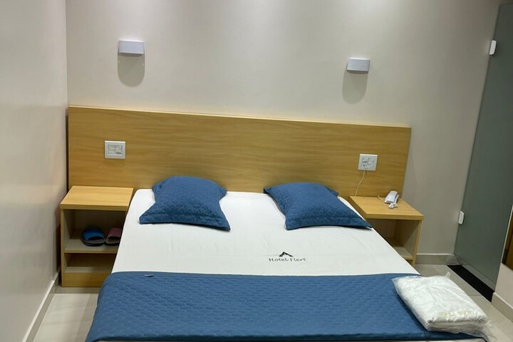 Room 18 of 39