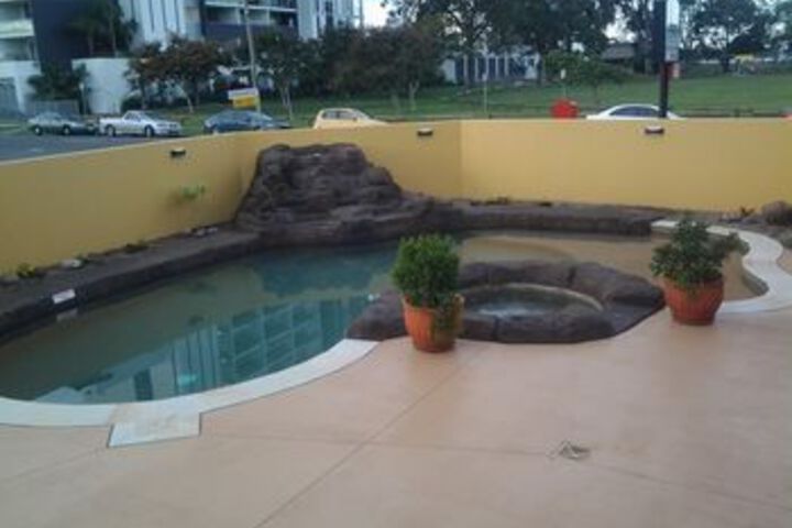 Pool 19 of 21