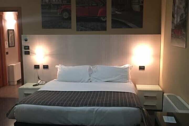 Room 10 of 59