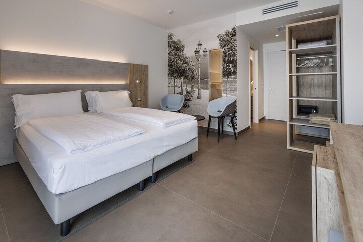 Room 20 of 87