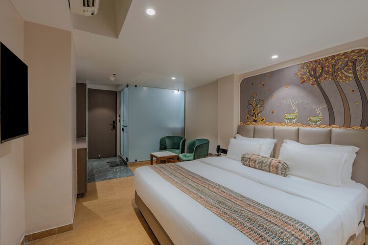 Room 14 of 35