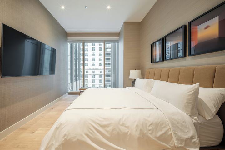 Room 10 of 62