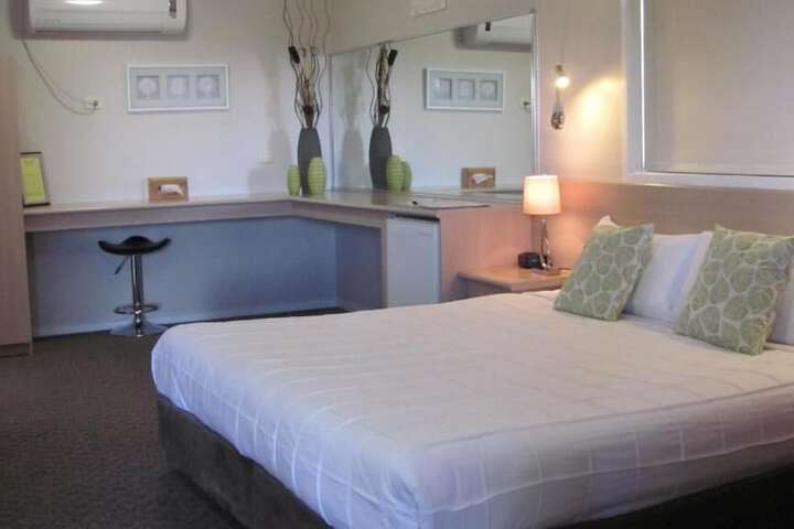 Room 12 of 95