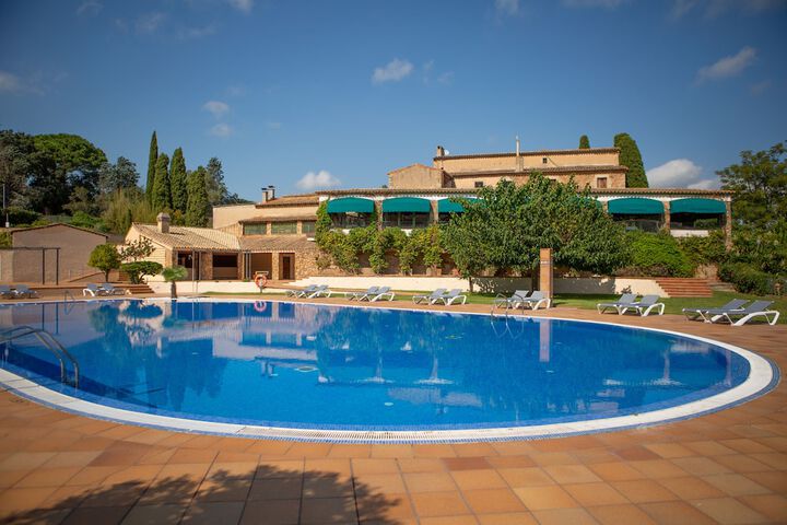 Pool 64 of 79