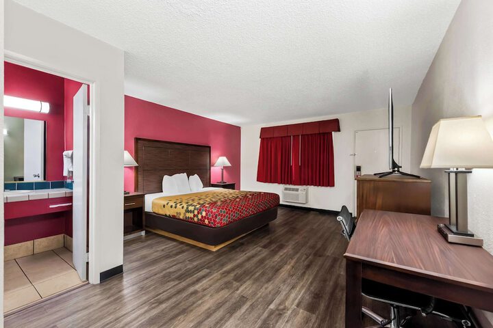 Room 7 of 29