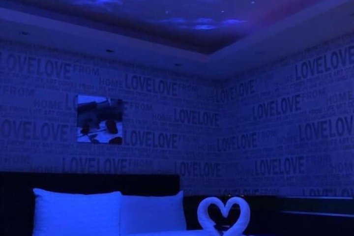 Room 39 of 61
