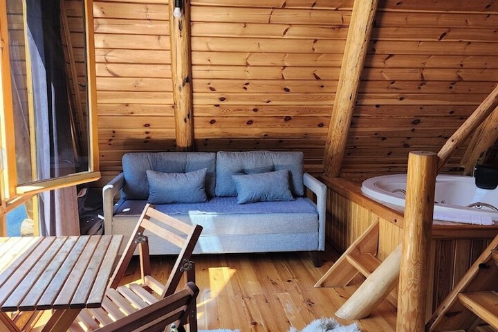 Room 3 of 39