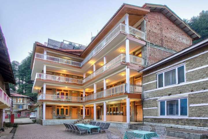 Hotel Thakur