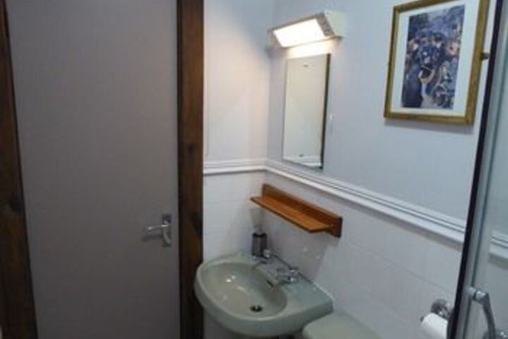 Room 3 of 11
