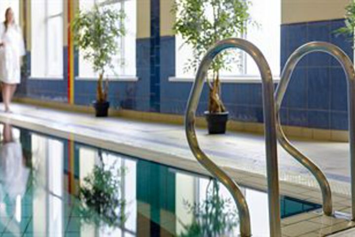 Pool 17 of 27