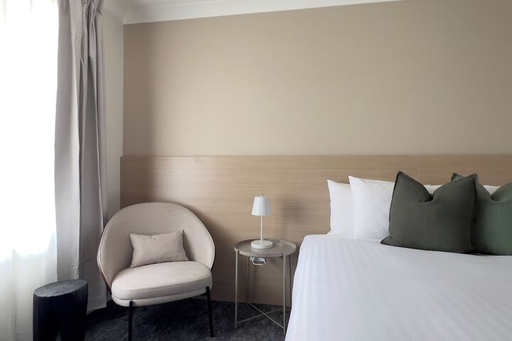Room 18 of 52
