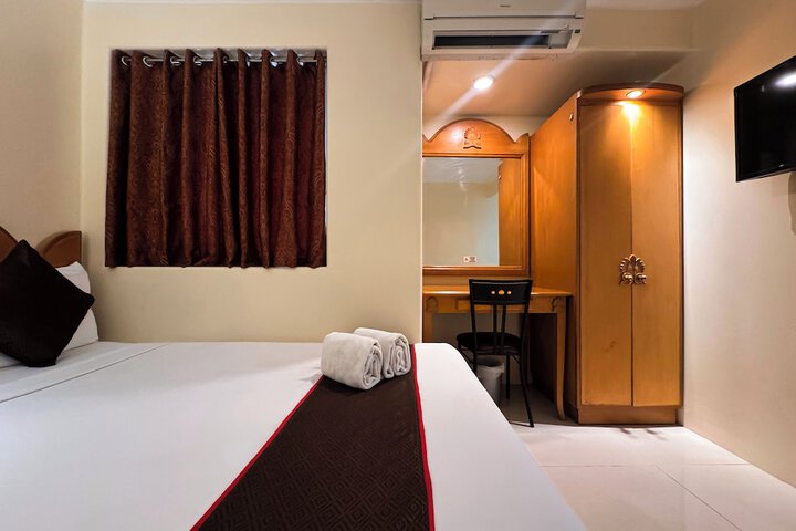 Room 6 of 29