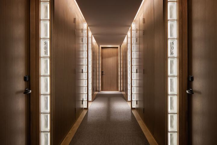 Ballroom/Hall 45 of 56