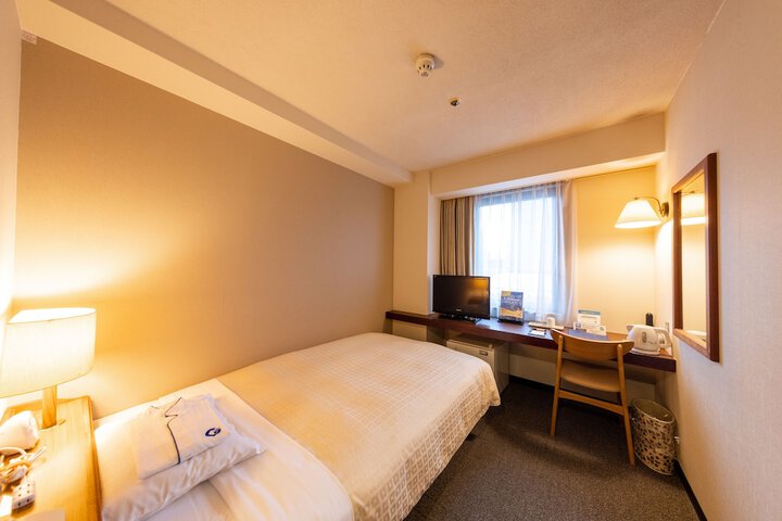 Room 12 of 46