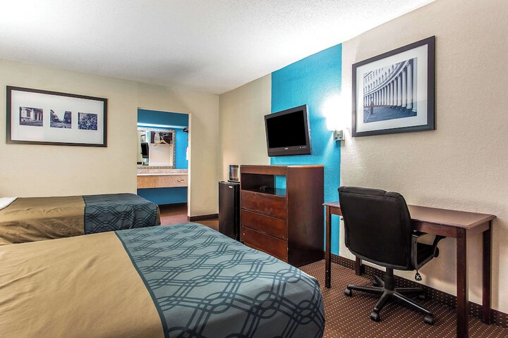 Room 13 of 26