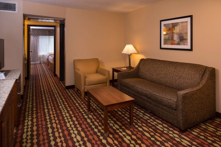 Room 15 of 82