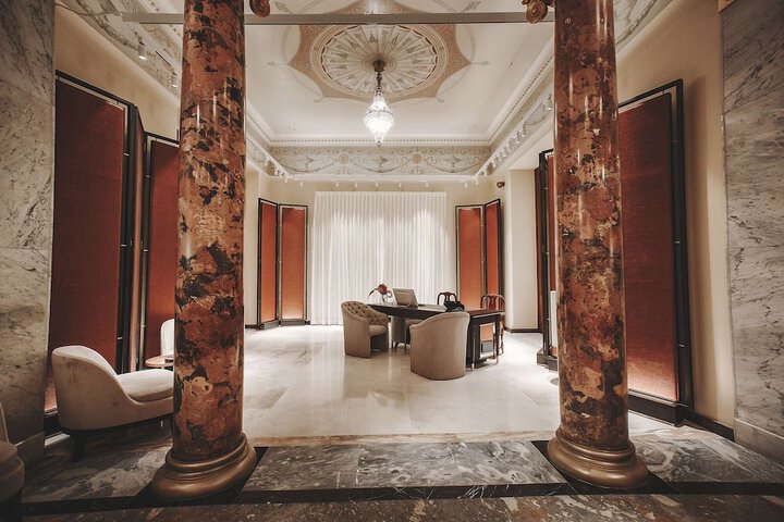 Guest Lobby