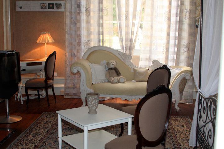 Room 25 of 74
