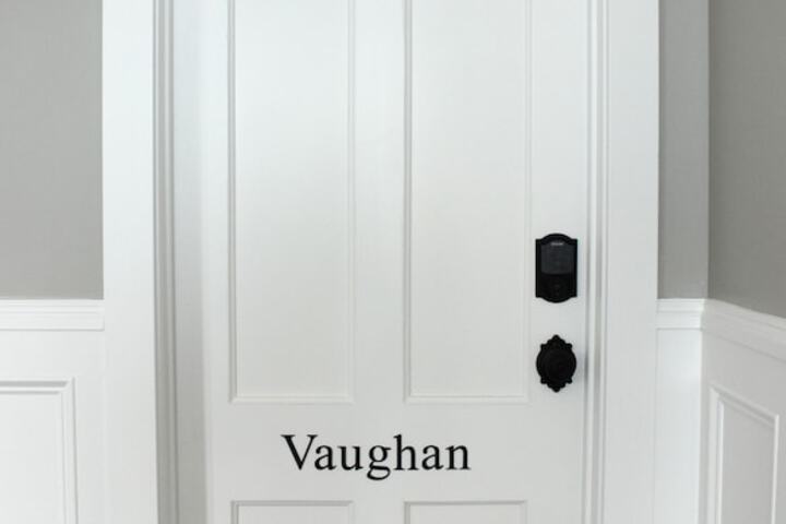 Room 14 of 83